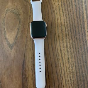 Apple Watch Series 4 4mm GPS+Cellular